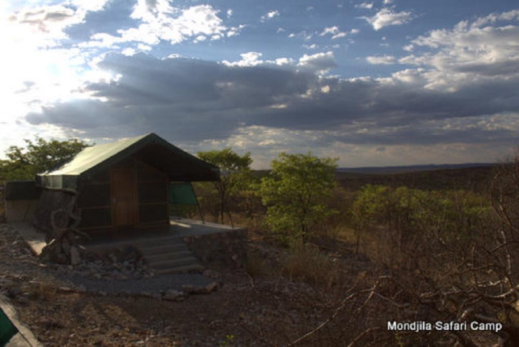 Mondjila Safari Camp Villa Okaukuejo Exterior photo