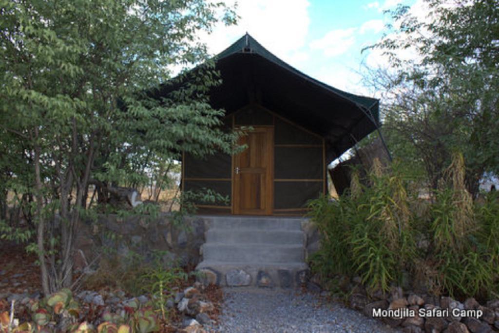 Mondjila Safari Camp Villa Okaukuejo Exterior photo