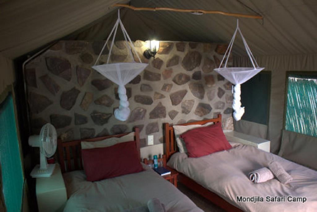 Mondjila Safari Camp Villa Okaukuejo Exterior photo